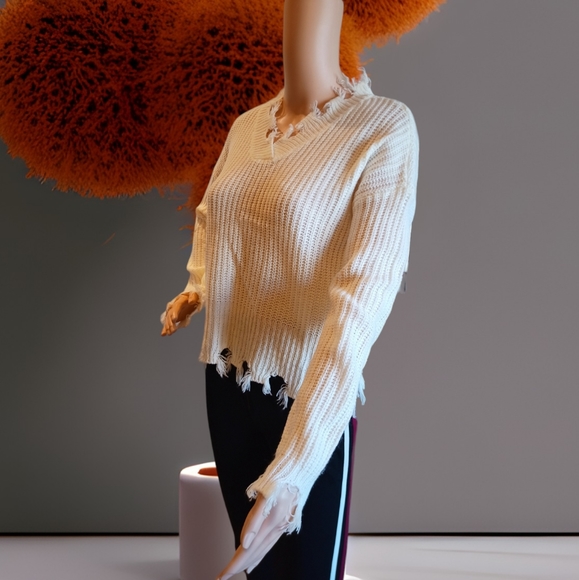 Streetwear Society Women's White Frayed Ribbed Knit Sweater - Picture 11 of 16